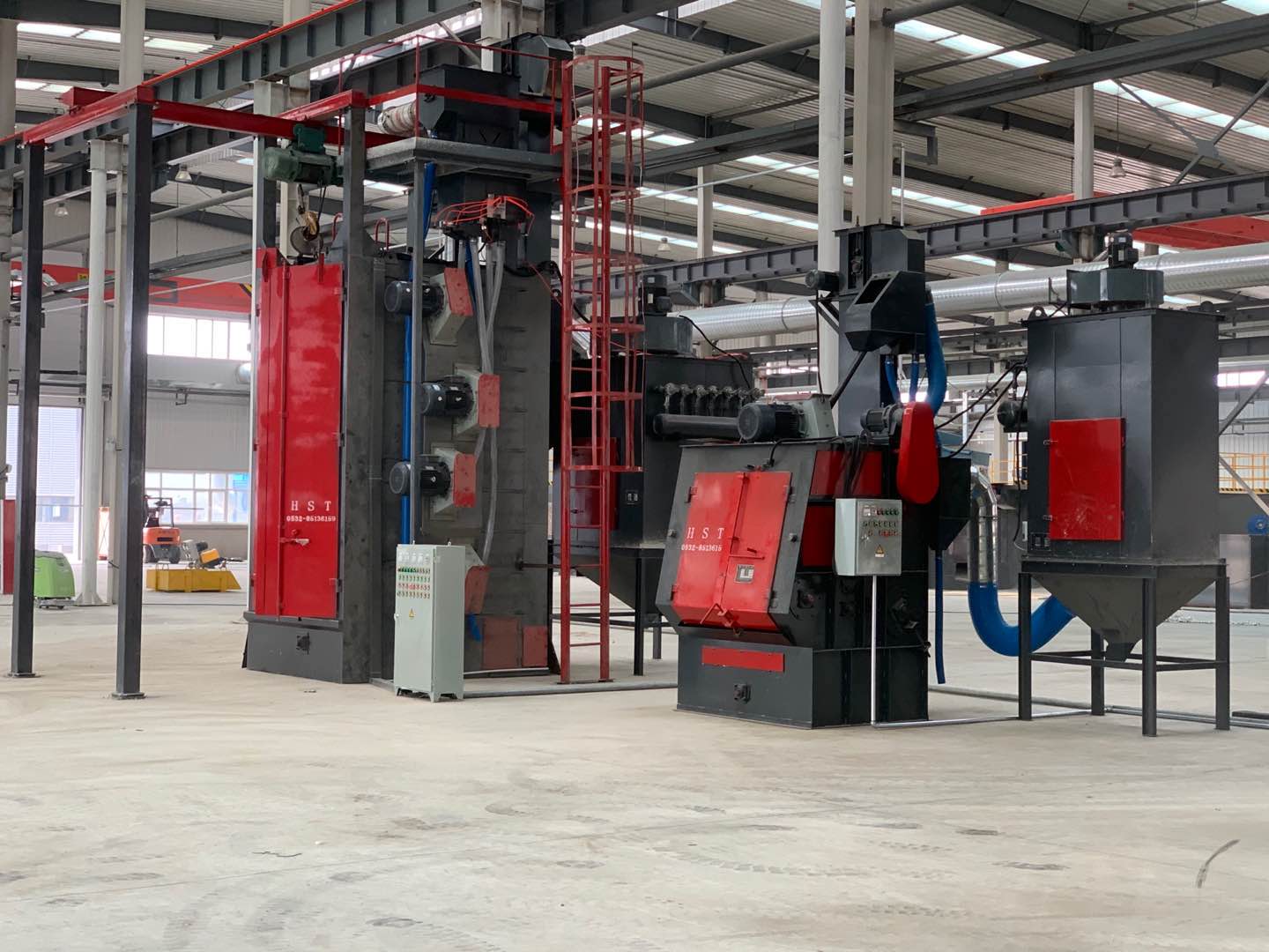 吊鉤式/履帶式拋丸機(jī)使用現(xiàn)場(chǎng) 吊鉤式/履帶式拋丸機(jī)使用現(xiàn)場(chǎng)